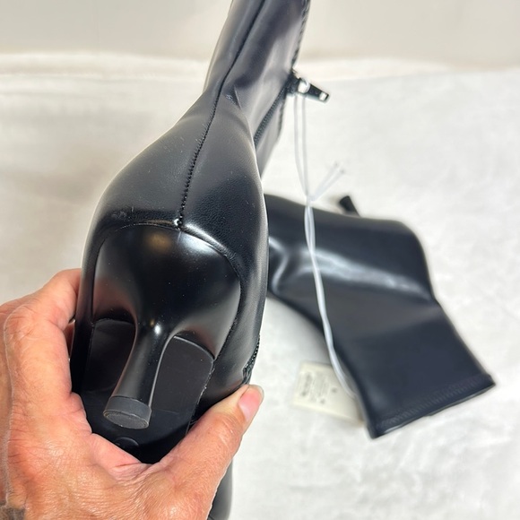 A New Day Black Heeled Boots with Sleek Design - Picture 6 of 11